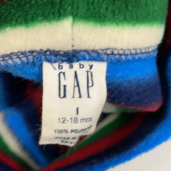 GAP EUC BOYS BLUE RED FLEECE HAT WINTER FALL BOYS HATS WINTER SIZE 12 18 MONTHS - Picture 3 of 6